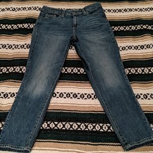 👖 Universal Thread High Rise Straight Jeans